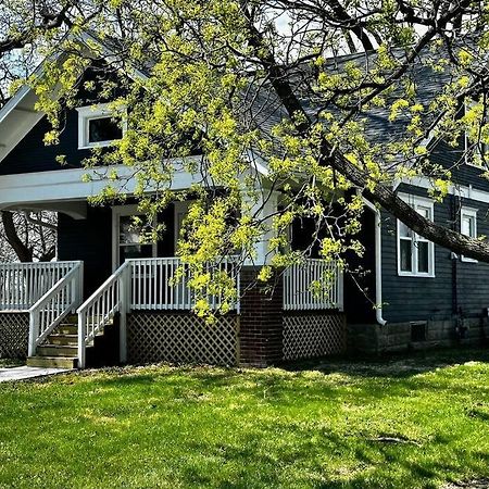 Mrs. Hughes Cottage - 2 Bedroom House W/ Parking Hamilton Εξωτερικό φωτογραφία